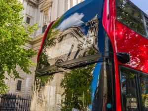 London red bus camera monitor system